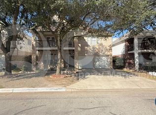1716 Rosenborough Ln S, Round Rock, TX 78665