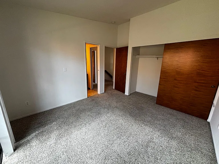 1460 Hornblend — Photo 20