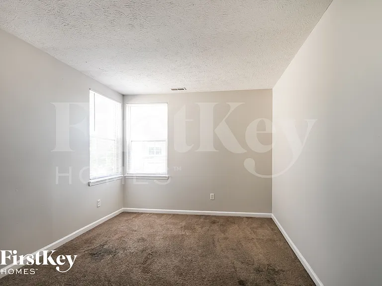 11618 Congressional Ln — Photo 12
