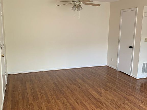 3rd image of 310 N Hite Ave #10046552