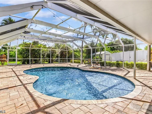 1687 N Flossmoor Rd, Fort Myers, FL 33919