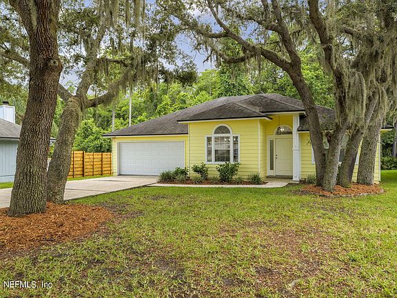 3rd image of 1634 CRABAPPLE COVE Court N