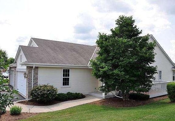 2nd image of 612 Park Dr