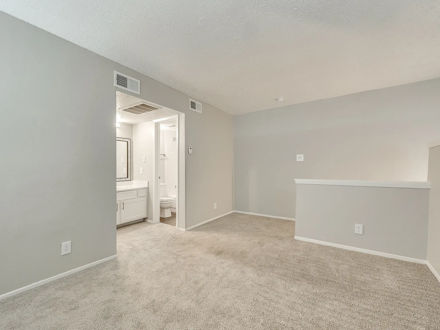 Alena Apartments — Photo 4