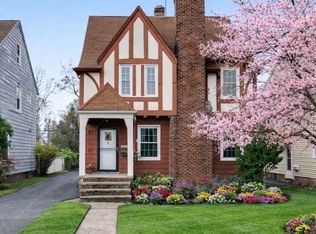 2320 Allison Rd, University Heights, OH 44118
