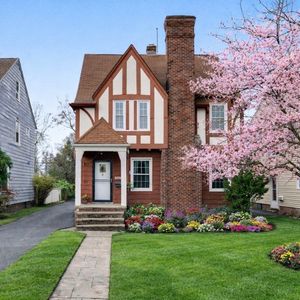 2320 Allison Rd, University Heights, OH, 44118