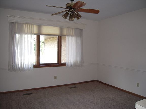 5th image of 6587 Old Colony Bnd