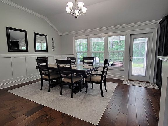 3rd image of 3449 Norton Pl