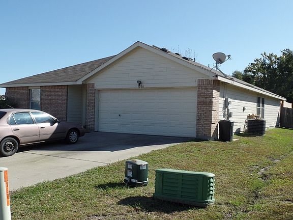 2nd image of 1806 Brookwood Dr