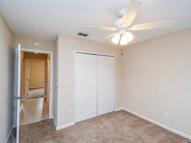 7835 Longhorn Cir E — Photo 14