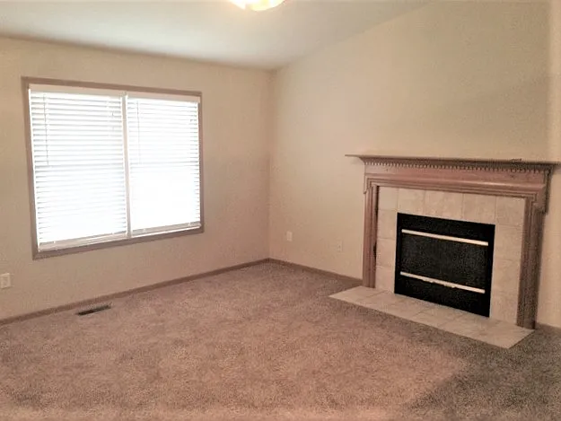 2331 Myrtle Valley Dr — Photo 5