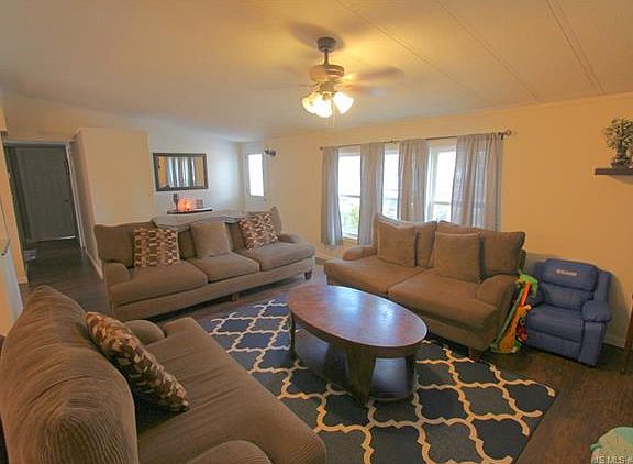 4th image of 67 Holly Dr