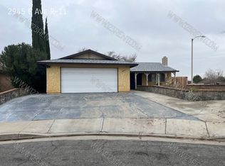 2945 E Avenue R #11, Palmdale, CA 93550