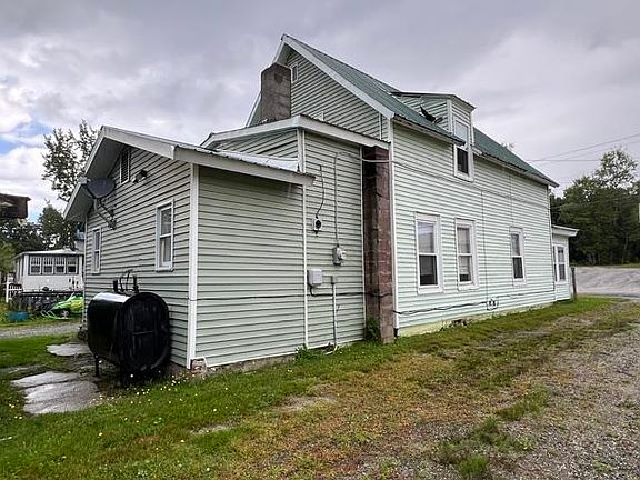 4th image of 153 Railroad Street