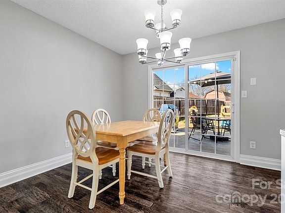 4th image of 2027 Capstone Ct