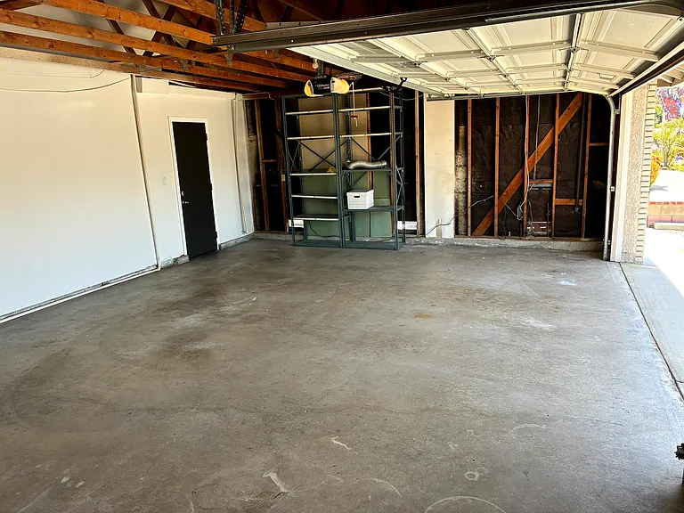1159 E Plymouth St — Photo 31