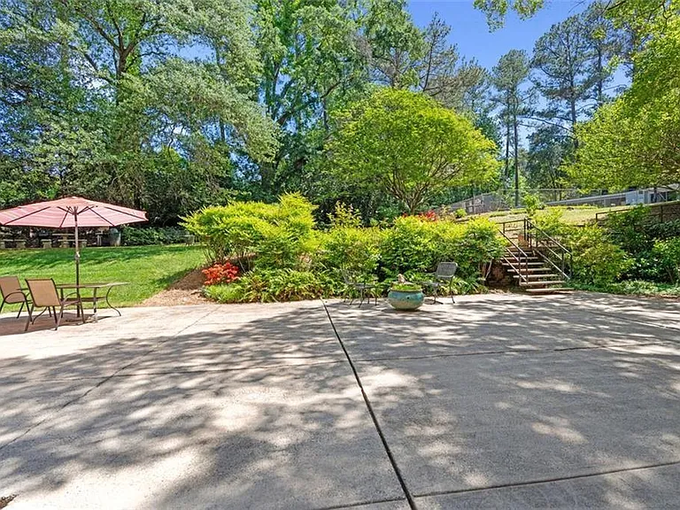 2965 Pharr Court South NW #NW-817-817 — Photo 16