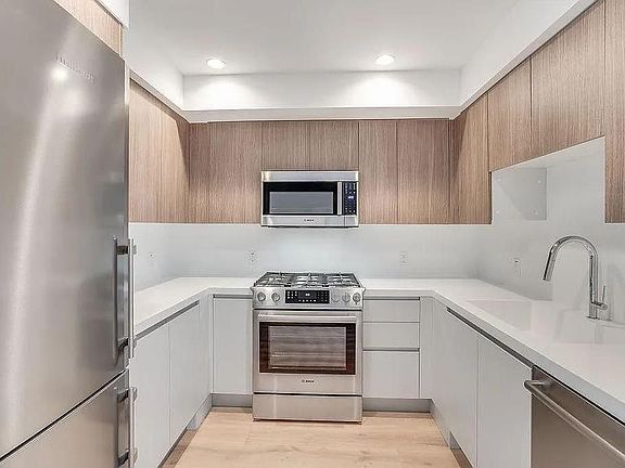 3rd image of 2747 San Pablo Ave #209