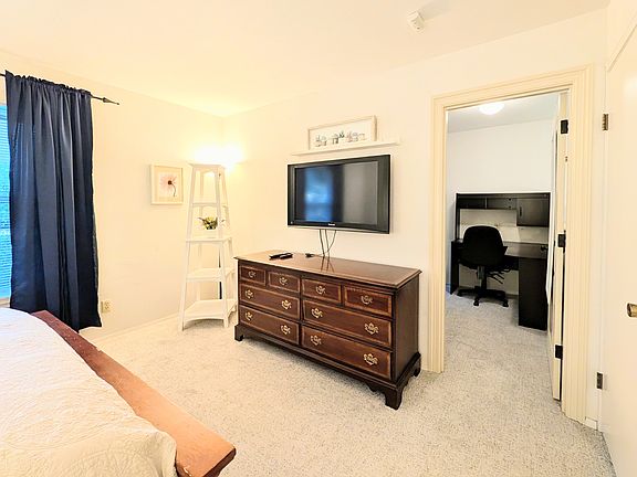 5th image of 113 E Center St #C-4