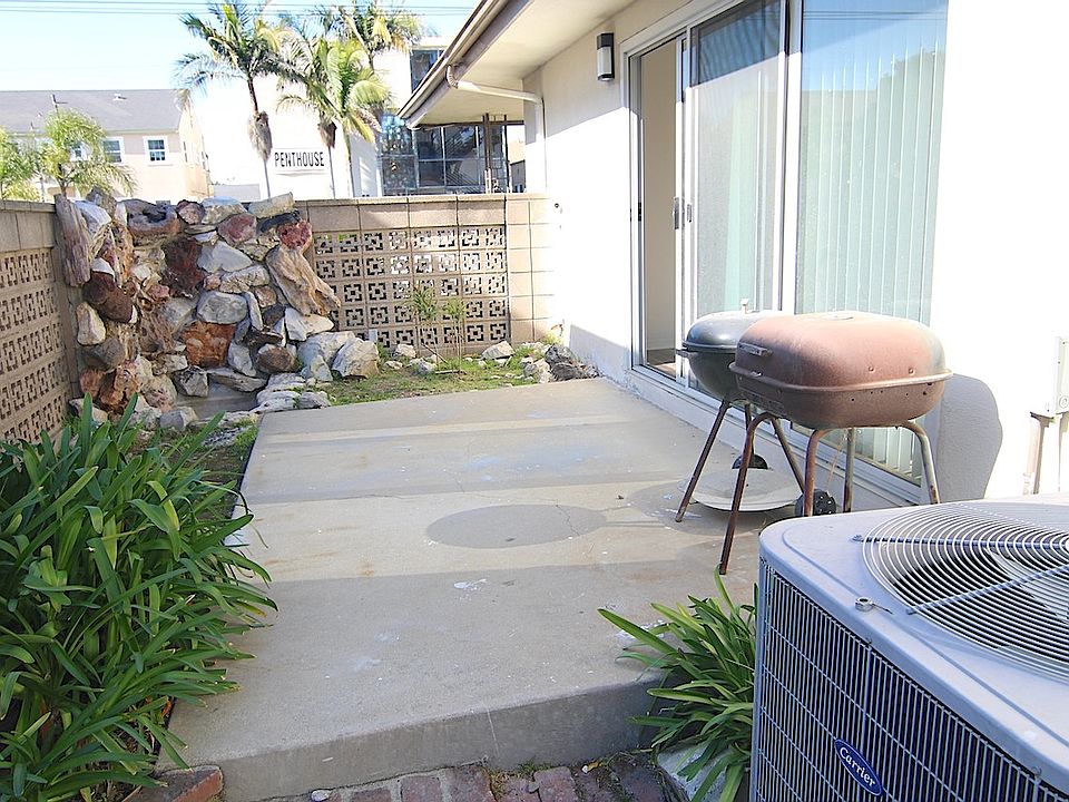 1st image of 224 E Tamarack Ave
