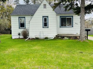 1015 Lee St, Fenton, MI 48430