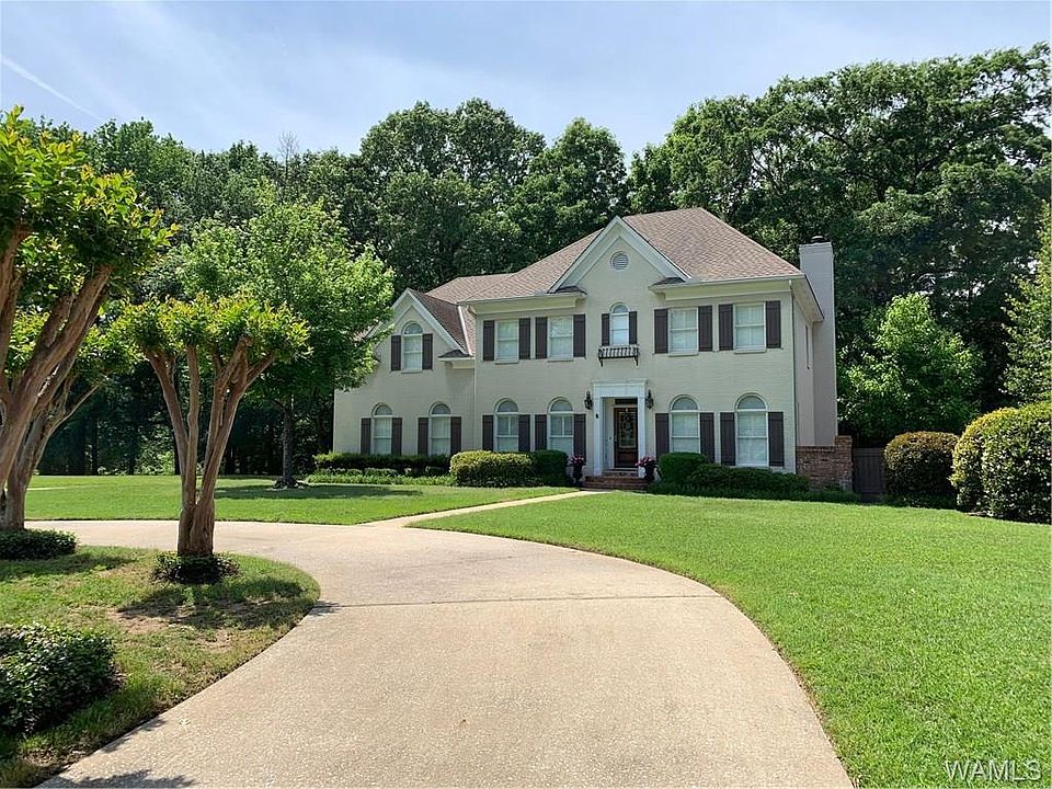 1st image of 410 Pinnacle Dr