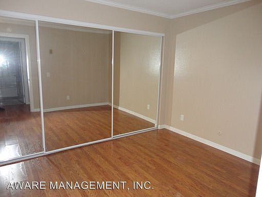 2nd image of 4562 Hamilton St
