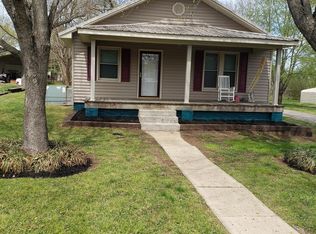 416 Lewis Ave, Shelbyville, TN 37160