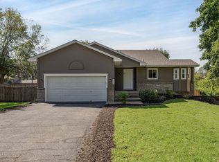 400 104th Ln NW, Coon Rapids, MN 55448