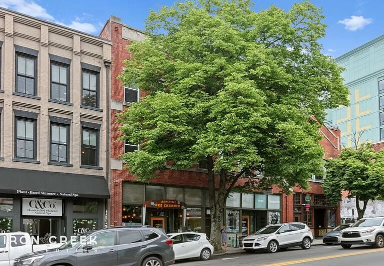 32 Broadway St #320 — Photo 1