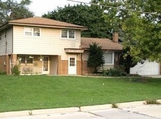 1510 S Plum Grove Rd, Schaumburg, IL 60193