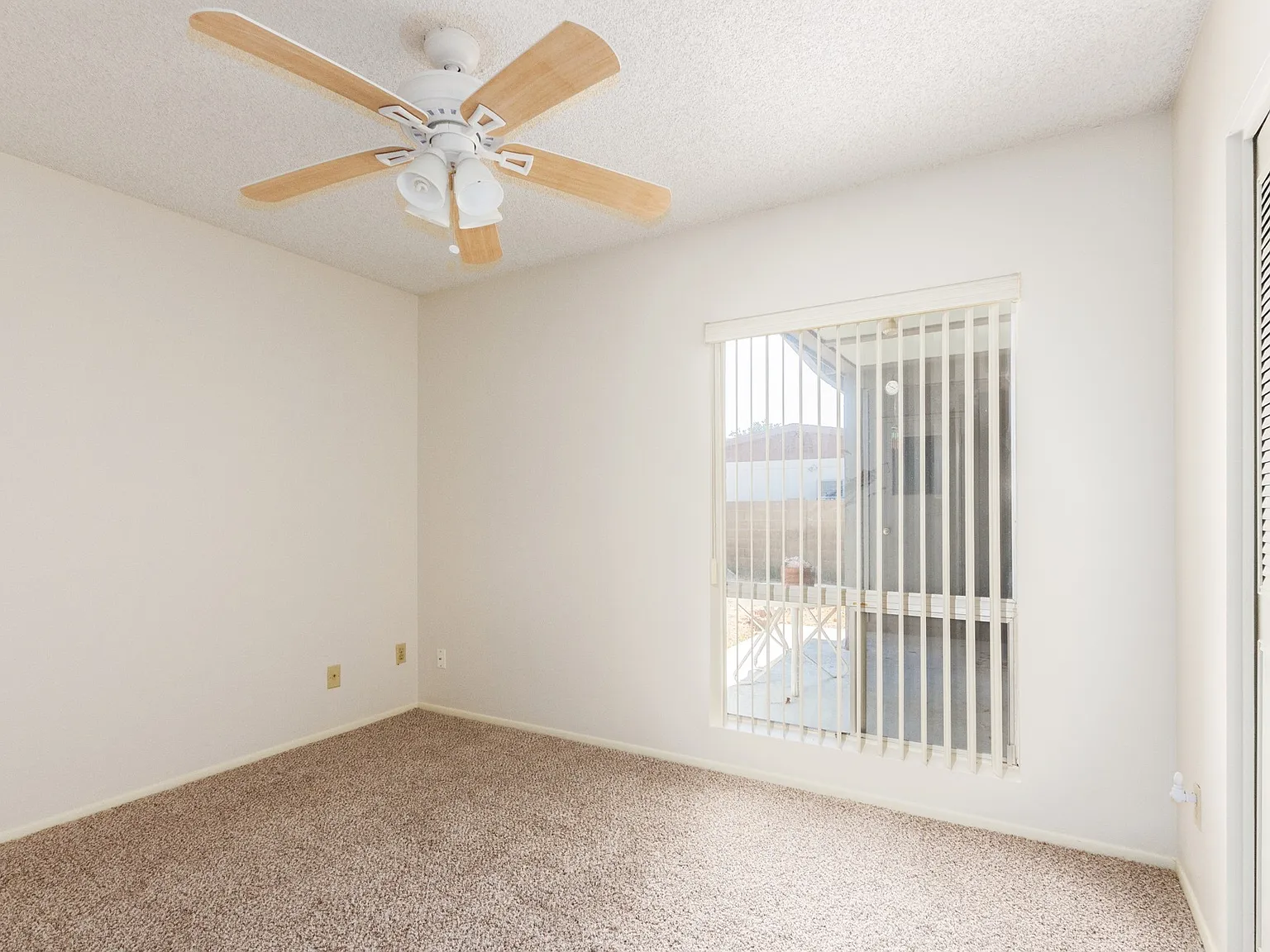 2 bed, 1032 sqft, $1,500 — Photo 2