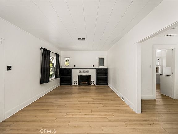 5th image of 3980 Linwood Pl