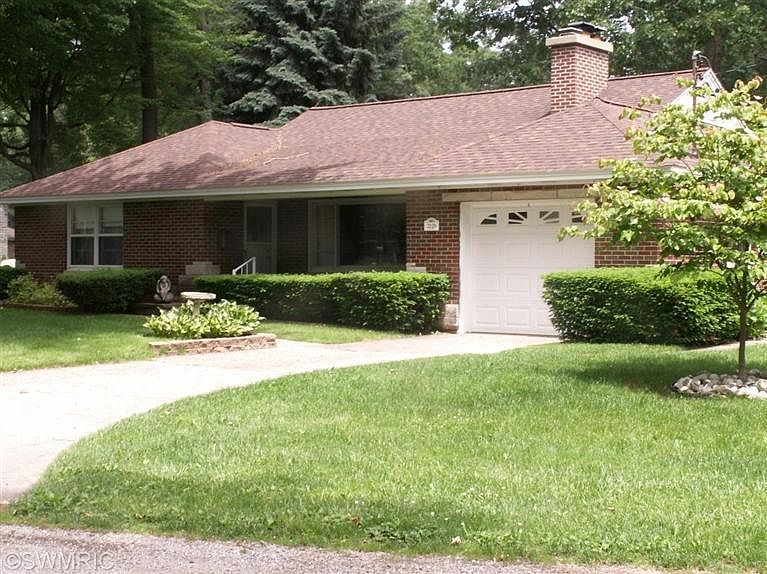 1st image of 2120 S Manitou Cir