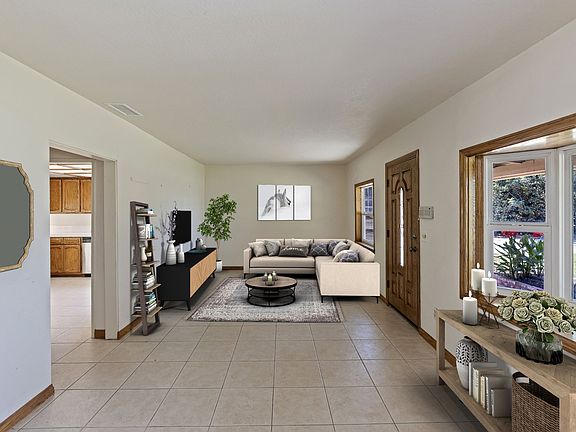 5th image of 4139 Center Ave