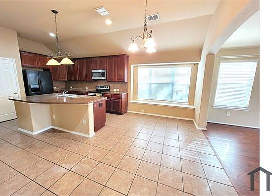 4th image of 7912 Cedar Lake Ln