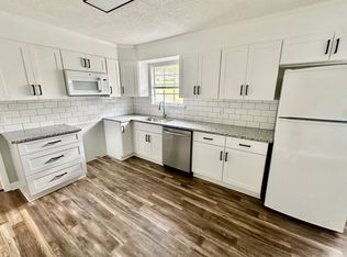 9620 Brewer Dr, Ooltewah, TN 37363