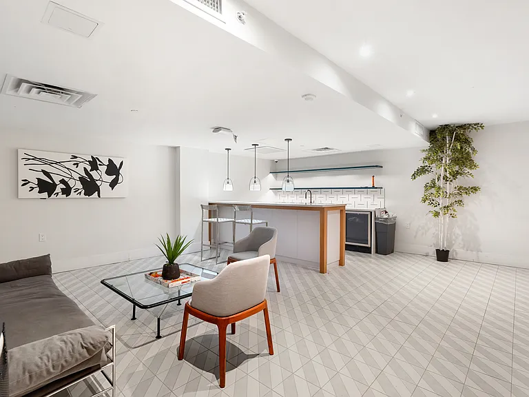 1510 Gates Ave #802 — Photo 19