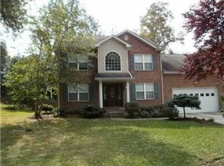 1531 Hampton Rd, Charleston, WV 25314