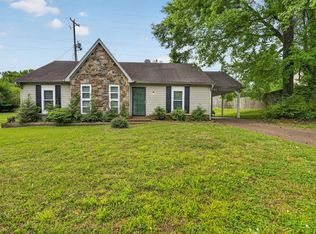 4831 Summitridge Dr, Memphis, TN 38128
