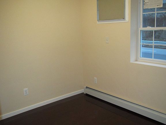 3rd image of 11606 194th St