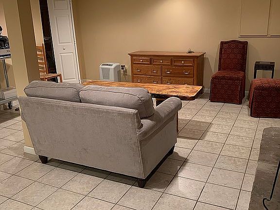 3rd image of 7 Little Pond Ln