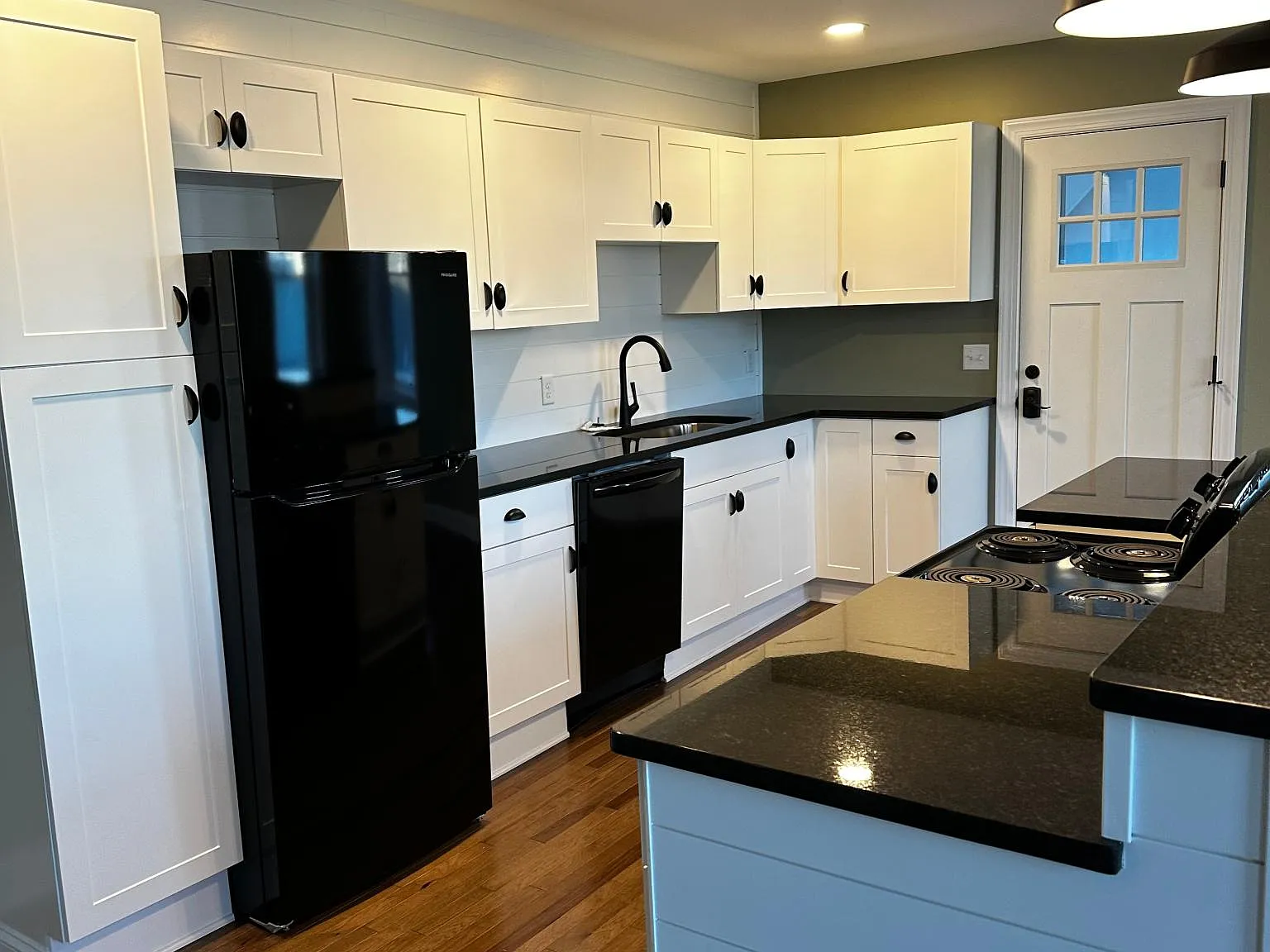 1 bed, 1000 sqft, $1,500 — Photo 3