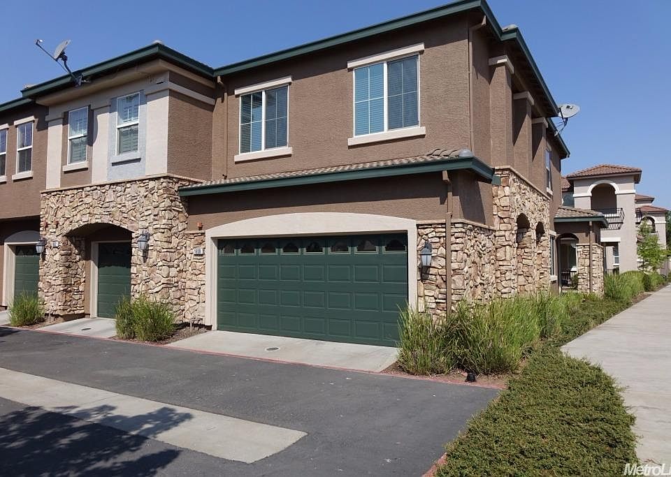 1st image of 1600 Hudson Cir #83