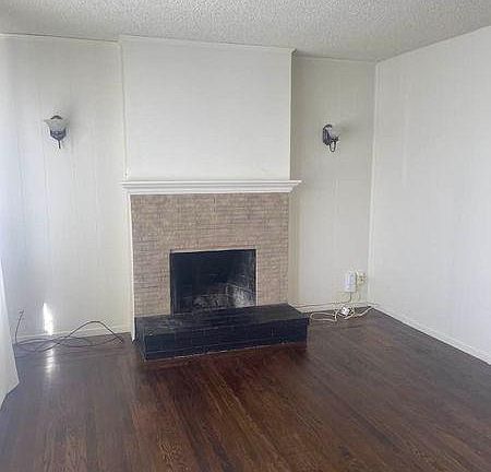 3rd image of 370 Herma Ct