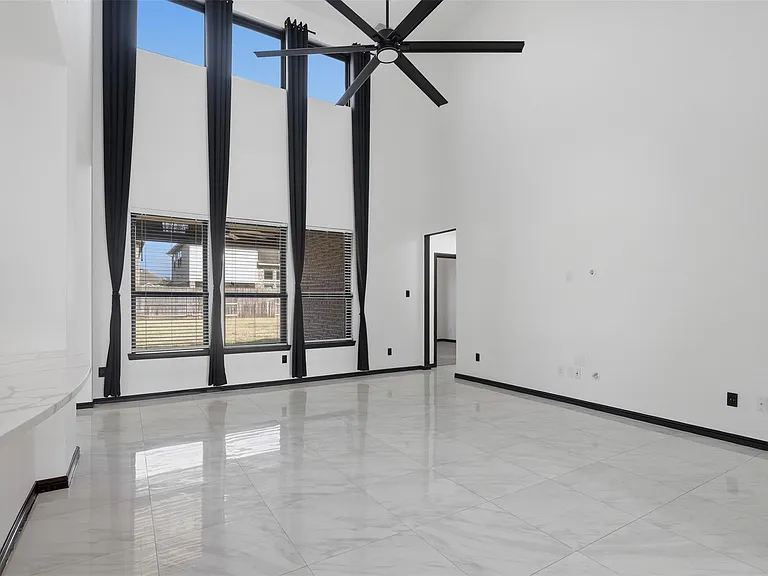 27947 Hendrix Park Dr — Photo 12