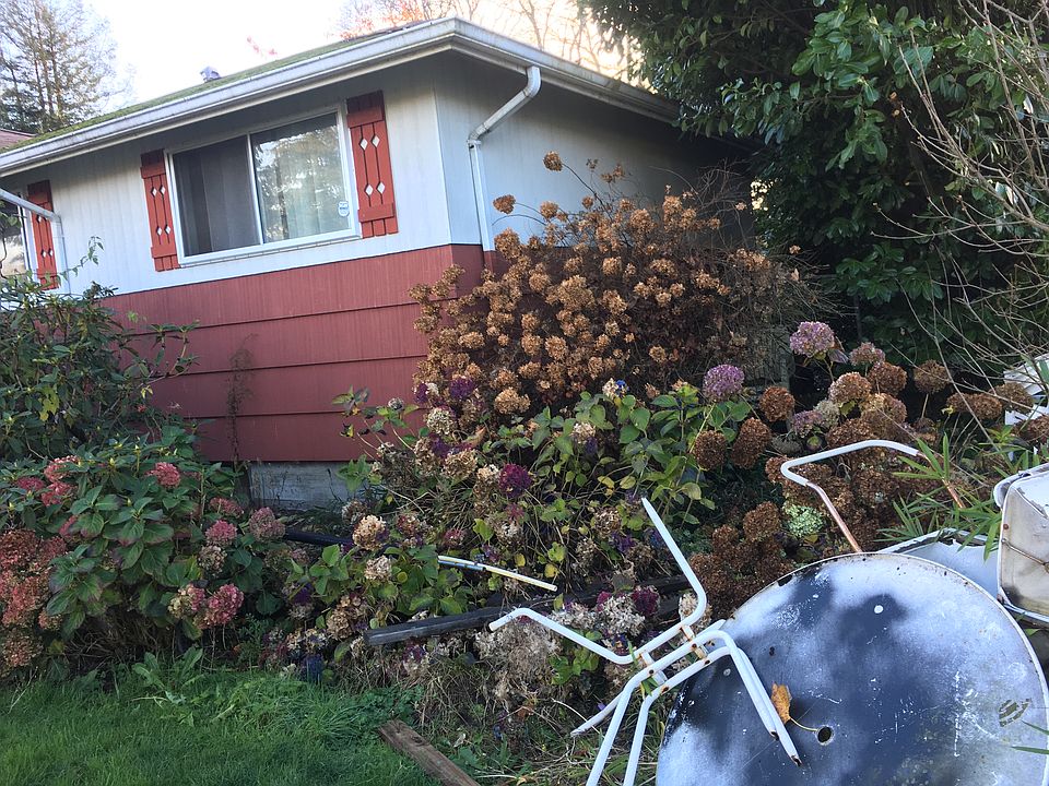 1st image of 10418 Irene Ave SW