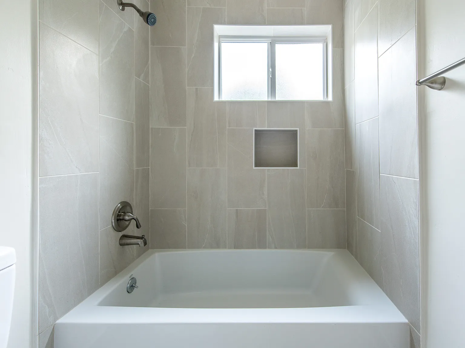 1 bed, 650 sqft, $2,295 — Photo 4