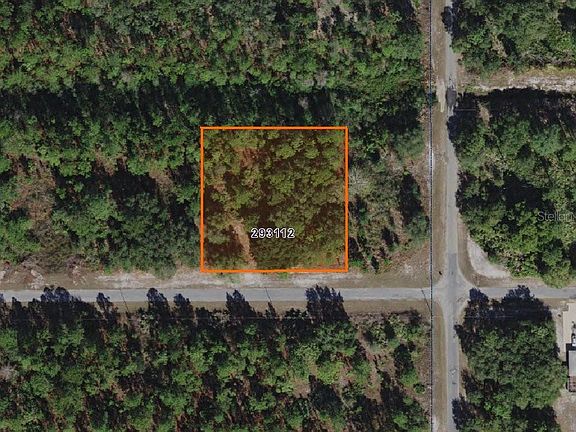 3rd image of 1004 Magnolia Dr