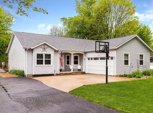 4620 Shabbona Grove Rd, Shabbona, IL 60550